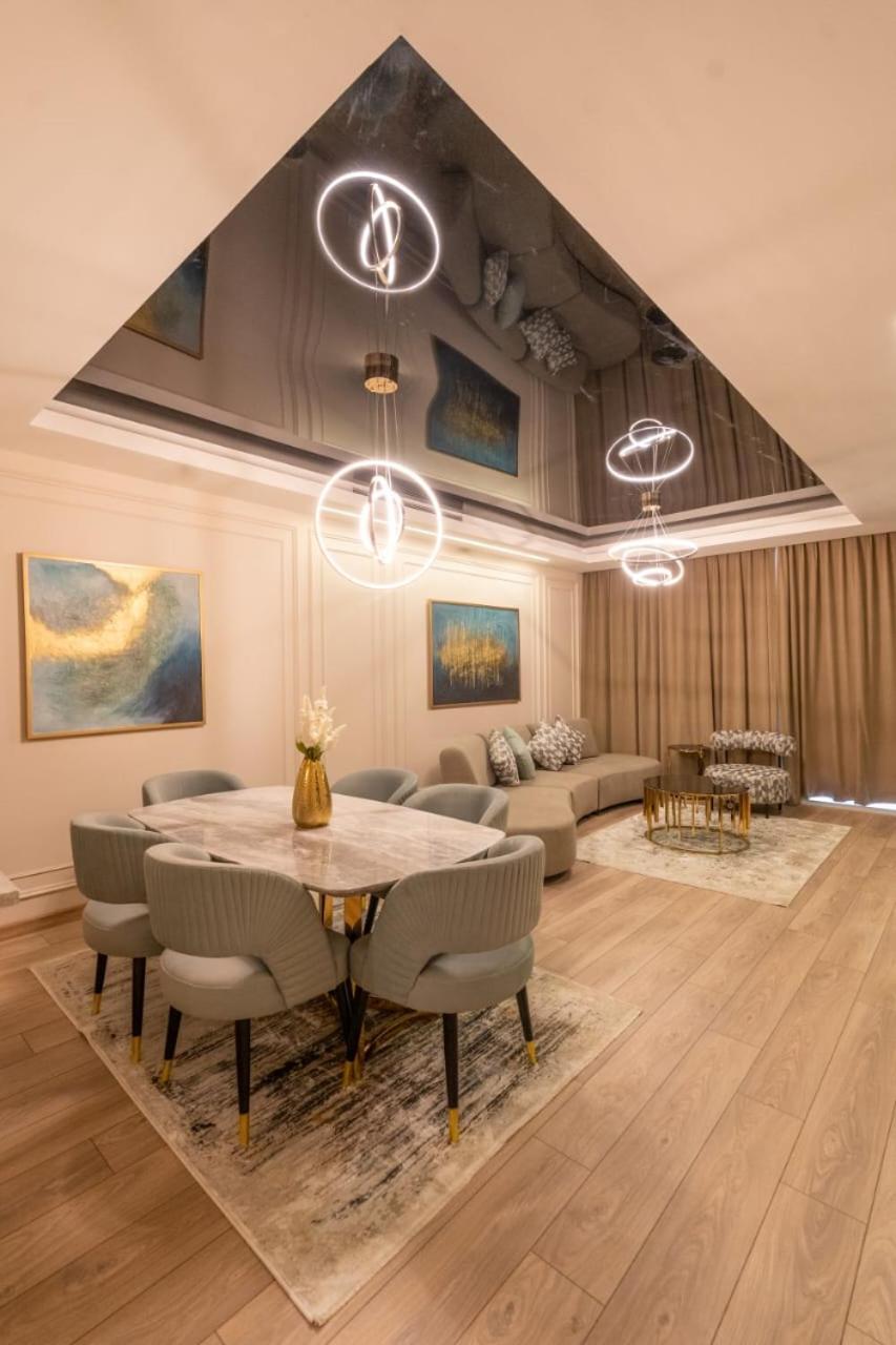 Festival City, New, Luxury 2 Bedroom , The Ultimate Place To Call Appartamento *